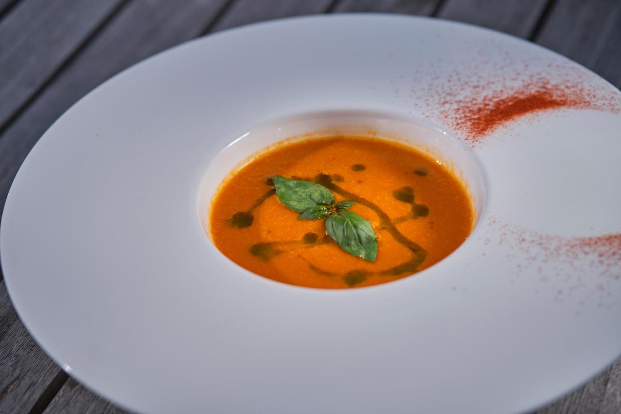 Aalernhues Hotel & Spa Санкт-Петер-Ординг Экстерьер фото A bowl of tomato soup