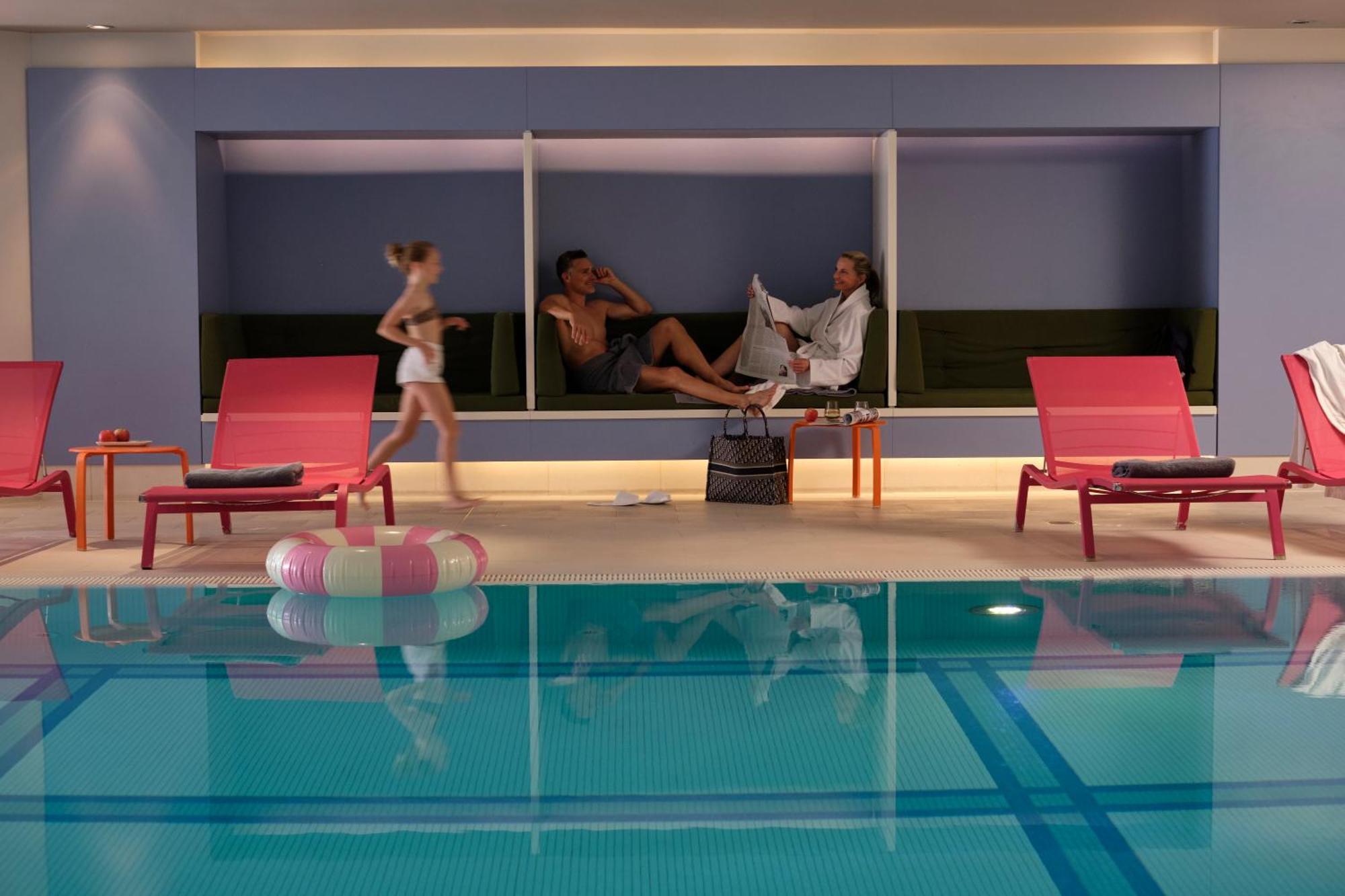 Aalernhues Hotel & Spa Санкт-Петер-Ординг Экстерьер фото The pool at the Mandarin Oriental, Munich