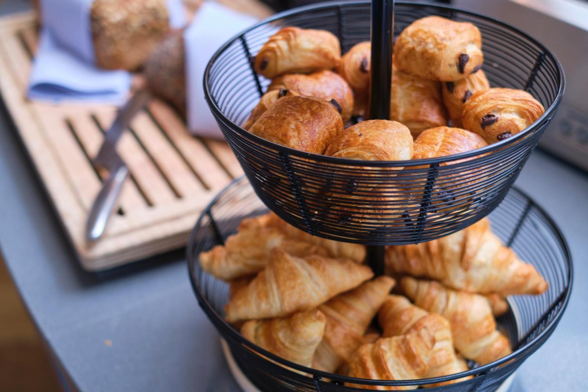 Aalernhues Hotel & Spa Санкт-Петер-Ординг Экстерьер фото Croissants
